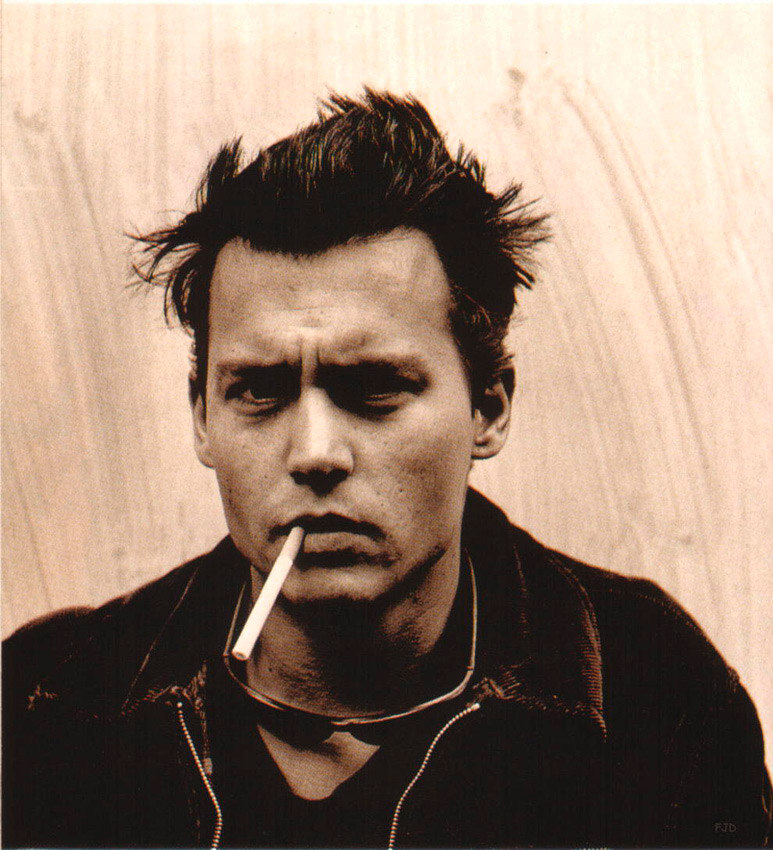 Anton-Corbijn©-Johnny-Depp-1995